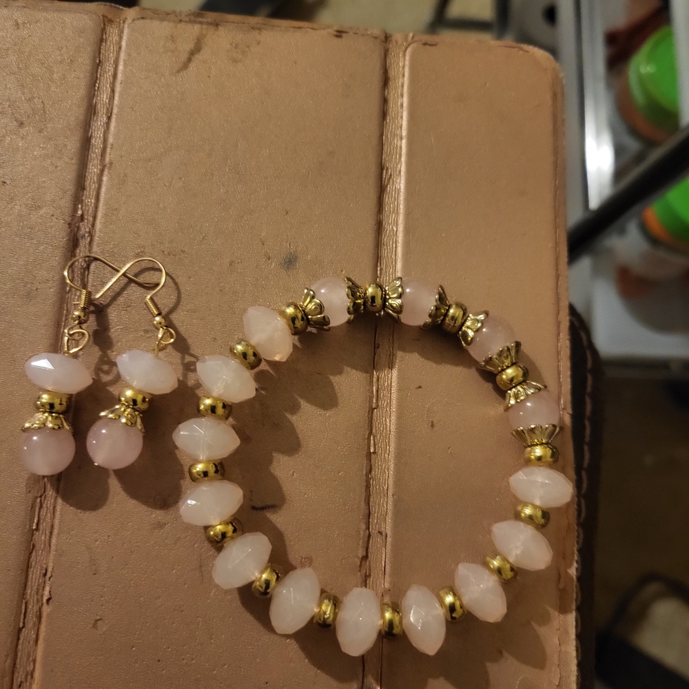 2pieceElegant Gold and Pink Fashion Jewelry Set
